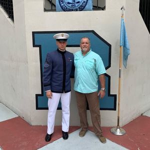 Meet your Posher, Hunter